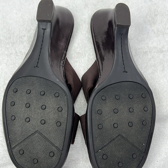 Life Stride, brown sandals - Picture 5 of 5